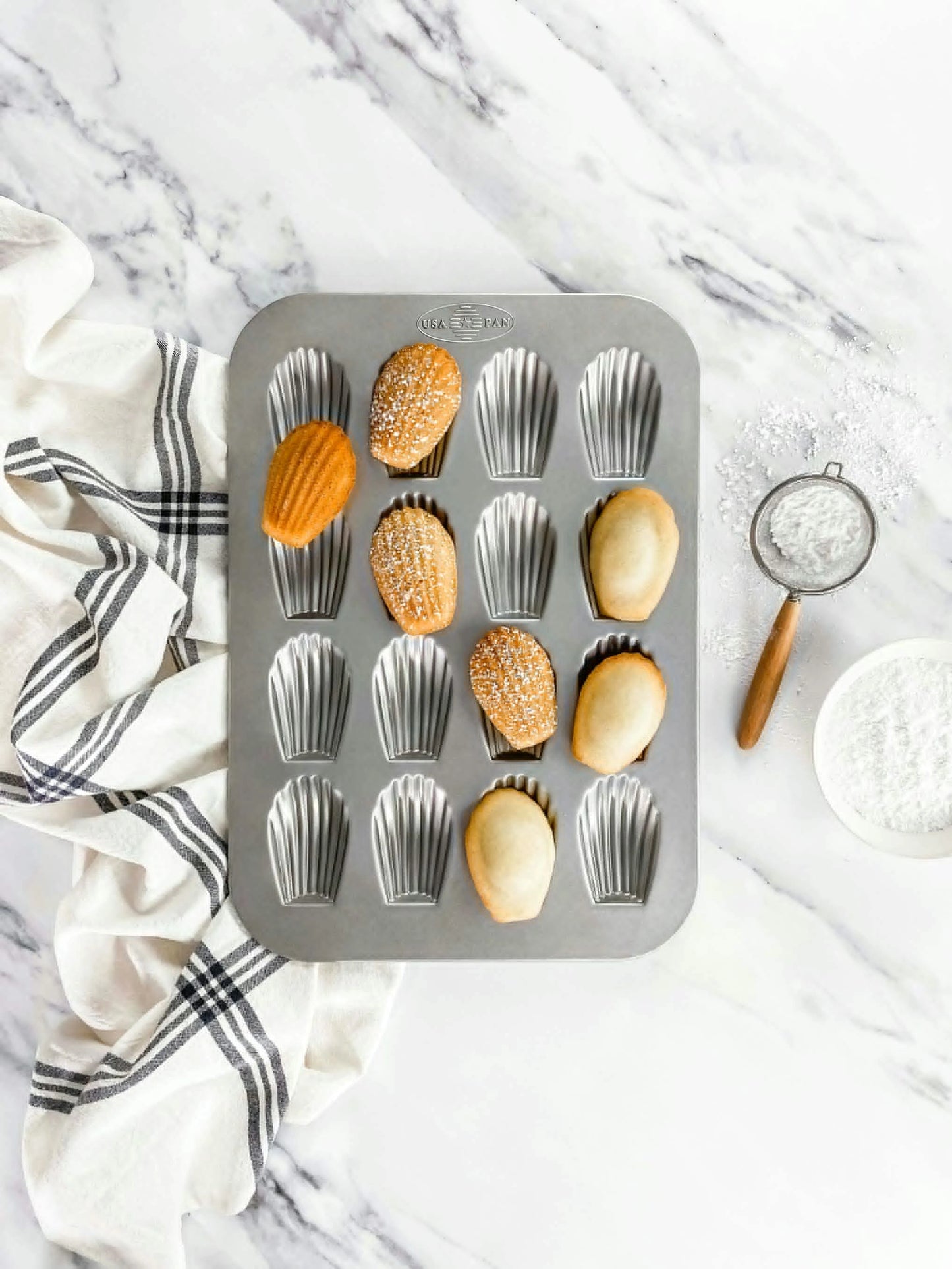 USA Pan Madeline Pan 854776005642 Bakeware CDA Gourmet bakeware madeline 2