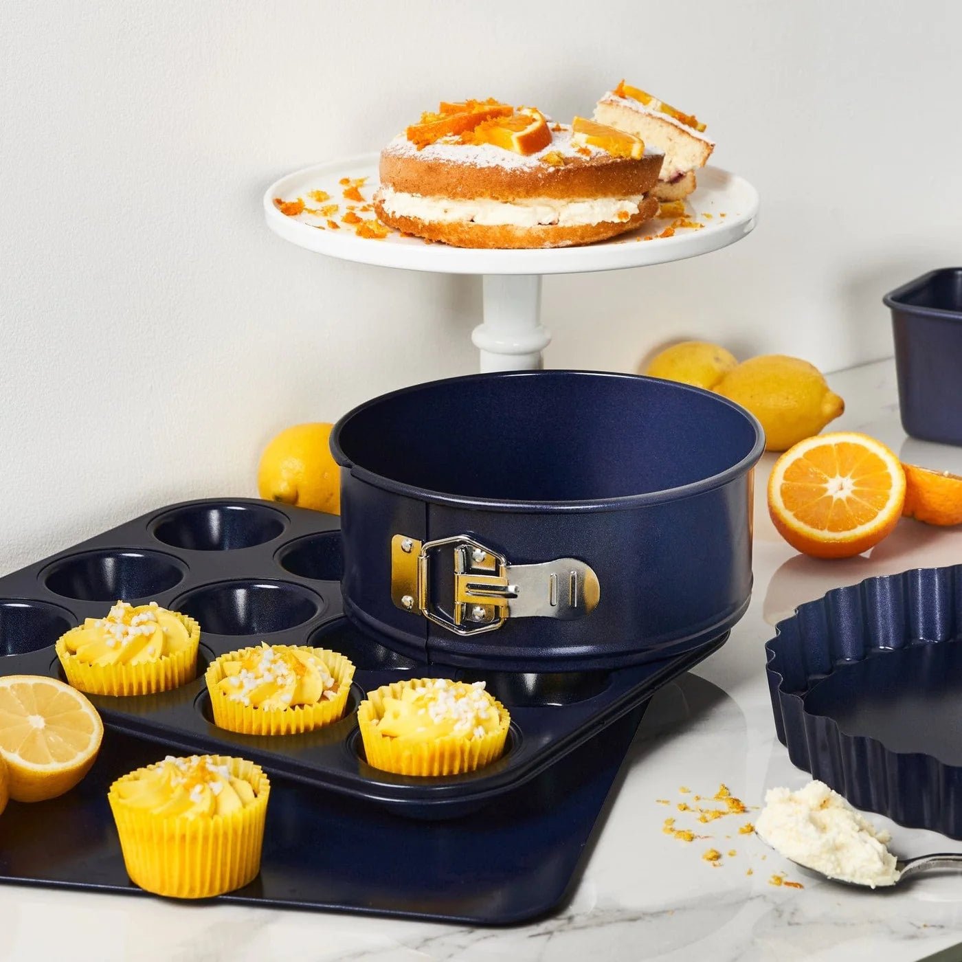 Zyliss Springform Cake Pan 9" 5011268834820 Bakeware CDA Gourmet bakeware cake pan 4