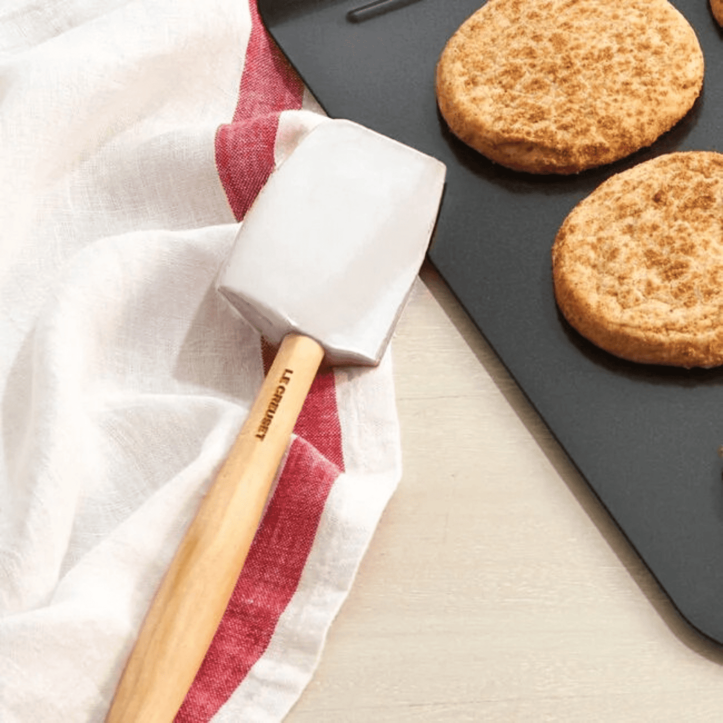 Le Creuset Craft Series Medium Spatula 630870322393 Le Creuset CDA Gourmet Craft Series Le Creuset 3