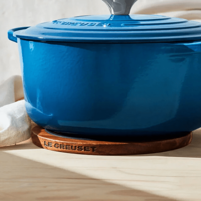 Le Creuset Magnetic Wooden Trivet 630870320672 Le Creuset CDA Gourmet Le Creuset Magnetic 2
