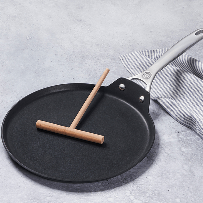 Le Creuset Toughened Non - stick PRO Crepe Pan - 11 Inch 630870273282 Le Creuset CDA Gourmet Crepe Le Creuset 2