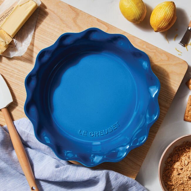 Le Creuset Heritage Pie Dish 9" 843251175185 Bakeware CDA Gourmet bakeware pie 11