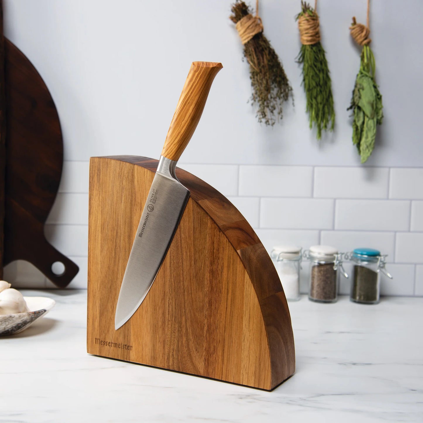 Messermeister Acacia Magnetic Knife Block 098872652106 Cutlery CDA Gourmet Acacia knife block 2