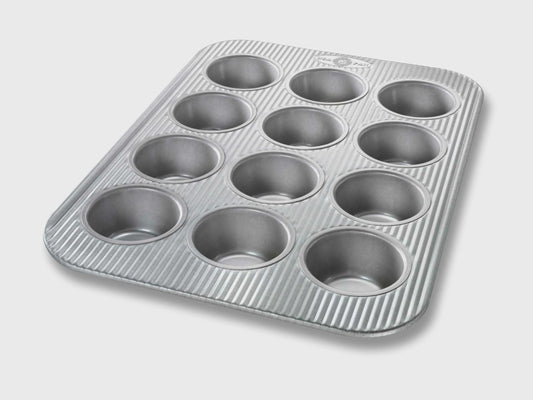 USA Pan Muffin Pan 12 Cup 894892001593 Bakeware CDA Gourmet bakeware muffin 1