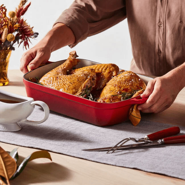 Le Creuset Signature Roaster - 5.25 QT 024147282440 Cookware CDA Gourmet Enameled Cast Iron Le Creuset 4